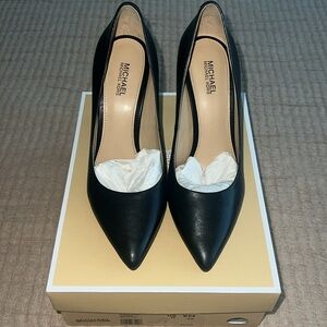 Michael Kors Claire Pump Leather